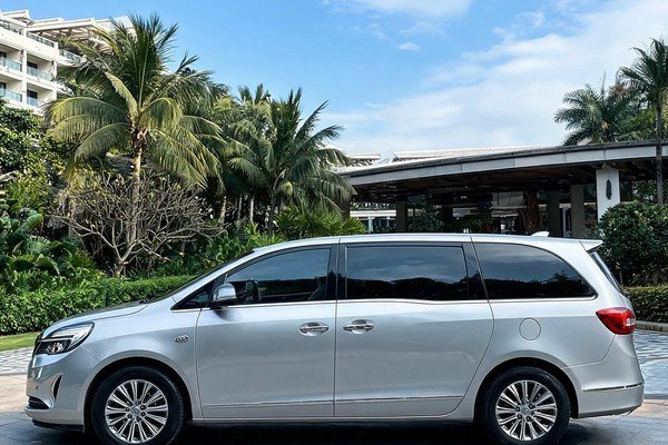 海南包车7座GL8